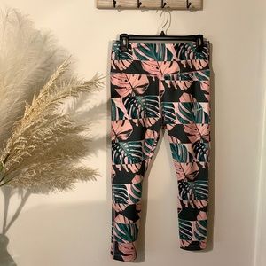 Nike DryFit L Crop Leggings